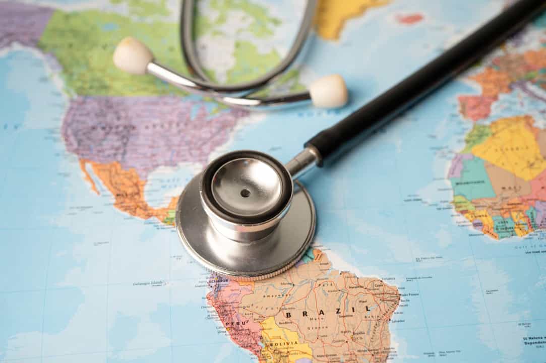 Cómo elegir un seguro de salud internacional para viajar o estudiar fuera